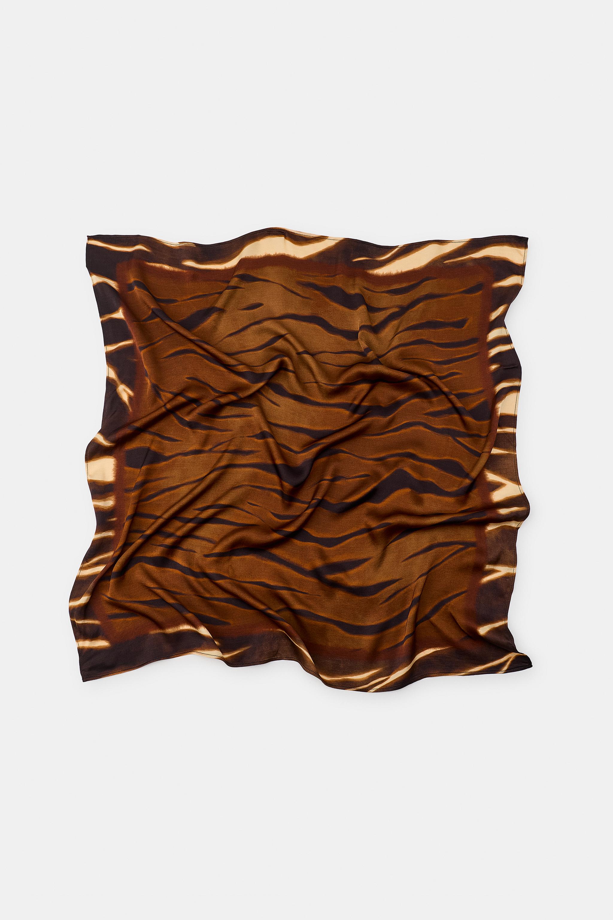 100% VISCOSE ANIMAL PRINT SCARF